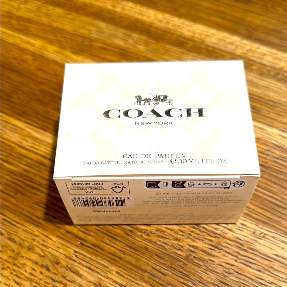 Coach New York Eau de Parfum in Cream Box